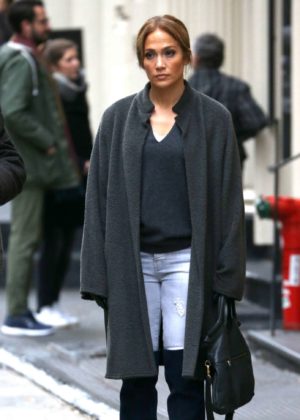 Jennifer Lopez - On the set of 'Second Act' in New York City